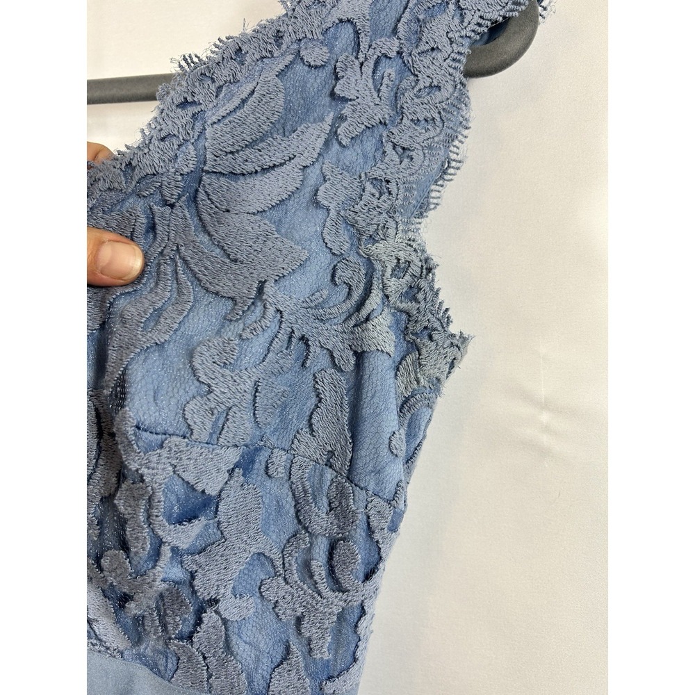 Tadashi Shoji Size 2 Lace Sheath Dress Periwinkle Blue V-Neck Ribbon Waist Party - Picture 5 of 15